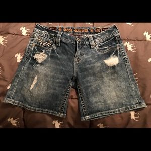 Ladies Rock Revival Shorts Size 27